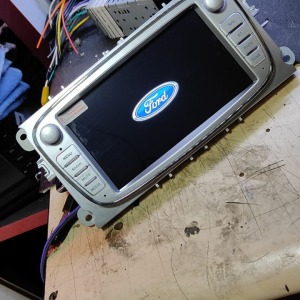 FORD FOCUS ANDROİD MULTİMEDYA CARPLAY GERİ GÖRÜŞ KAMERASI